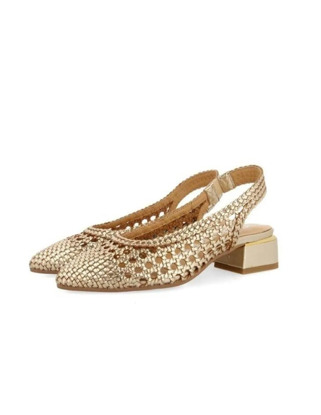 Gioseppo Piskove Oro Women's Braided Heel Shoe