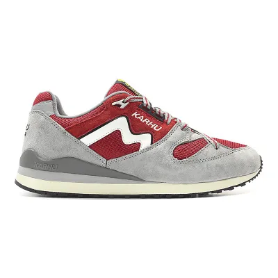 Karhu Synchron Classic sneakers.