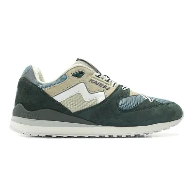 Karhu Synchron Classic sneakers.