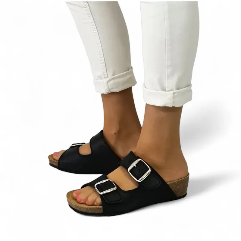 Sandalias de mujer piel negra con cuña baja y plantilla acolchada Blusandal 701BLU.