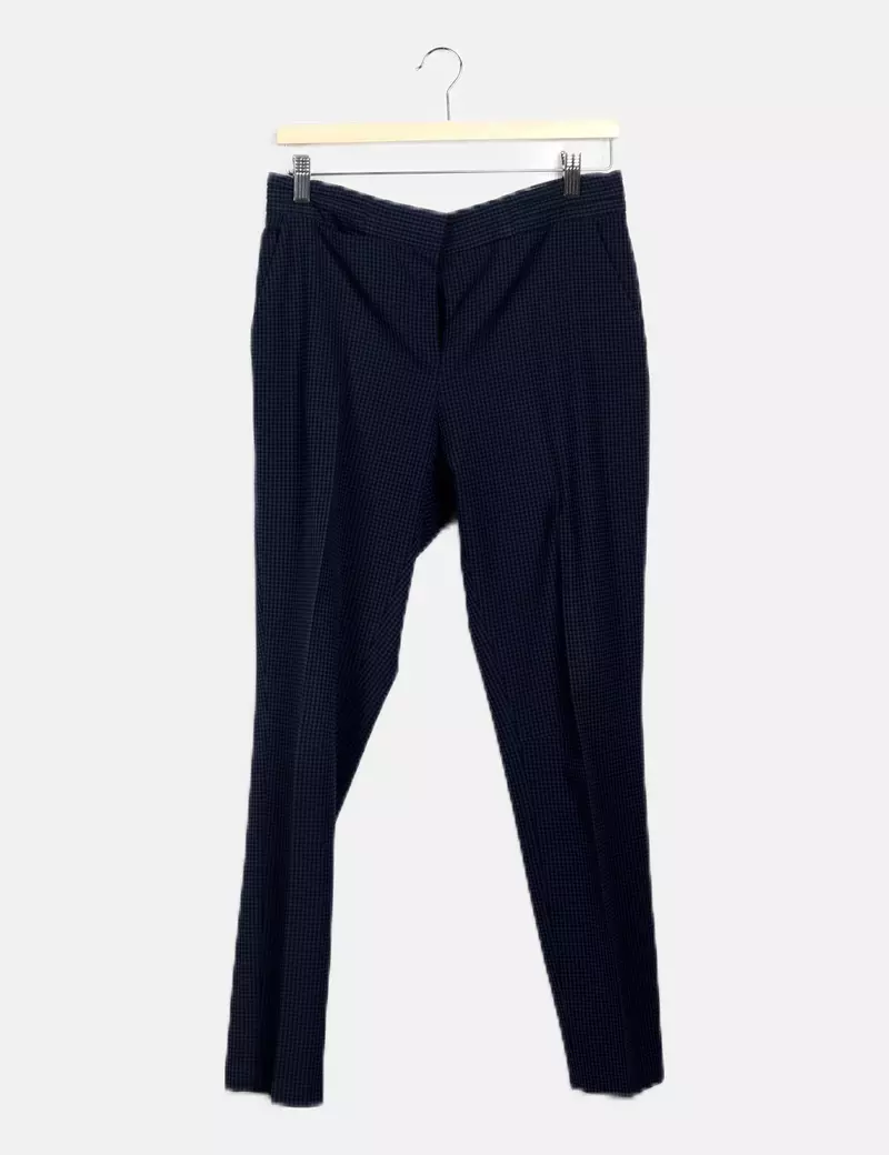 Blue casual trousers by Uterqüe.