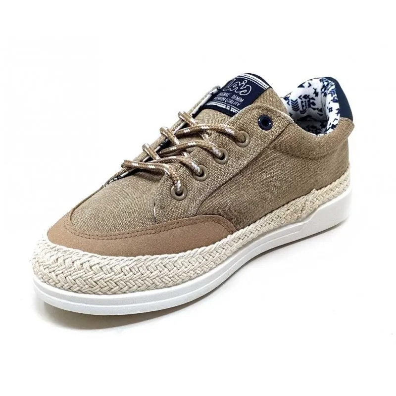 Lois 60182 children's casual shoe.