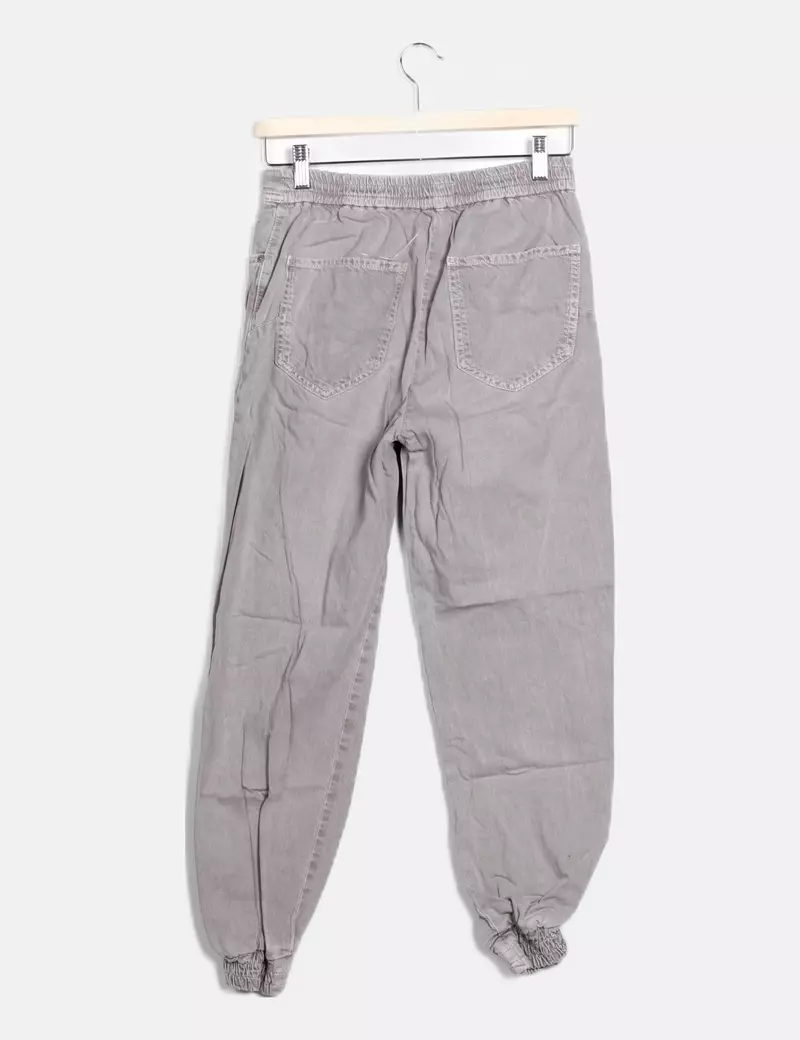 Gray denim casual pants by Zara.